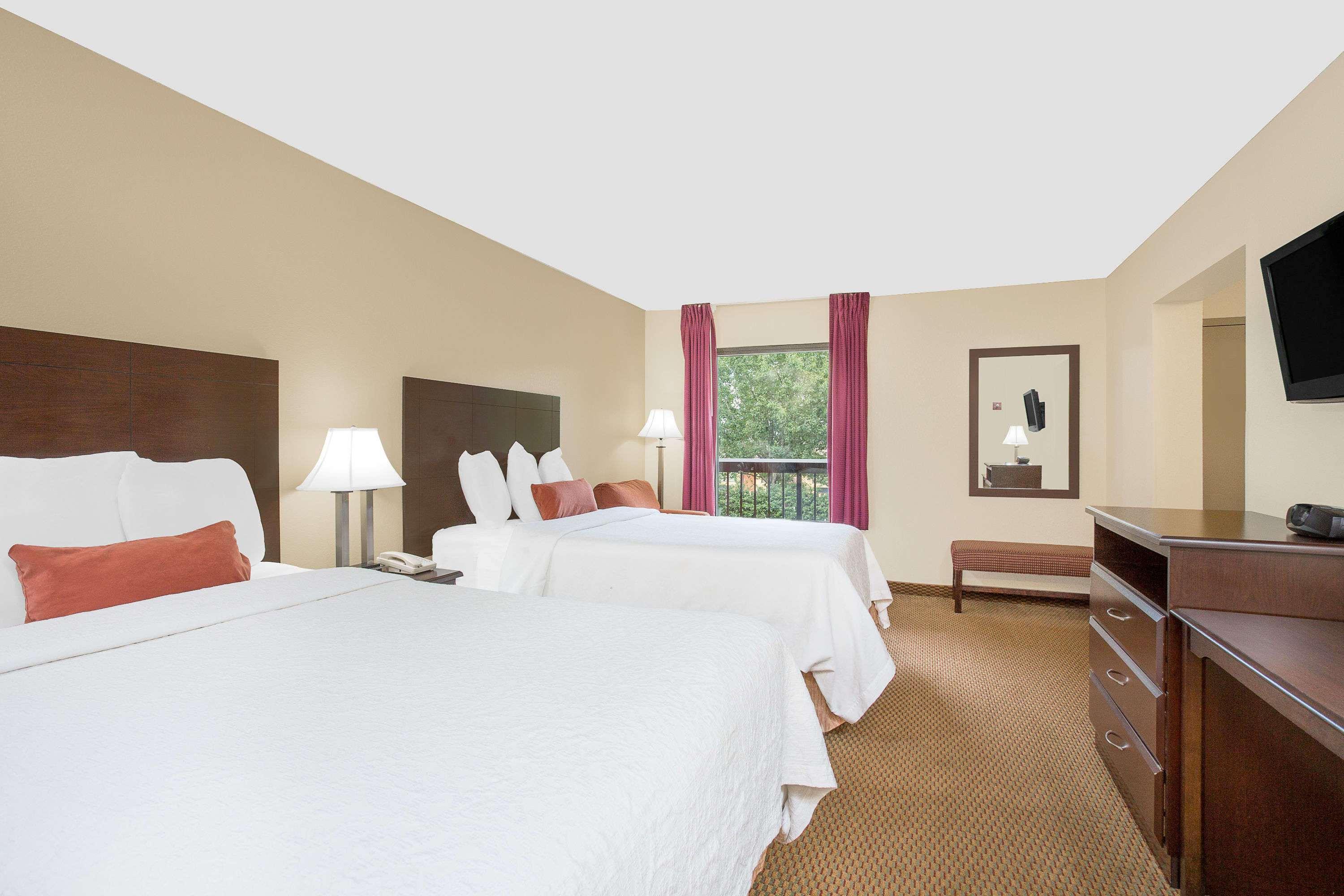 Baymont By Wyndham Greenville Exterior foto