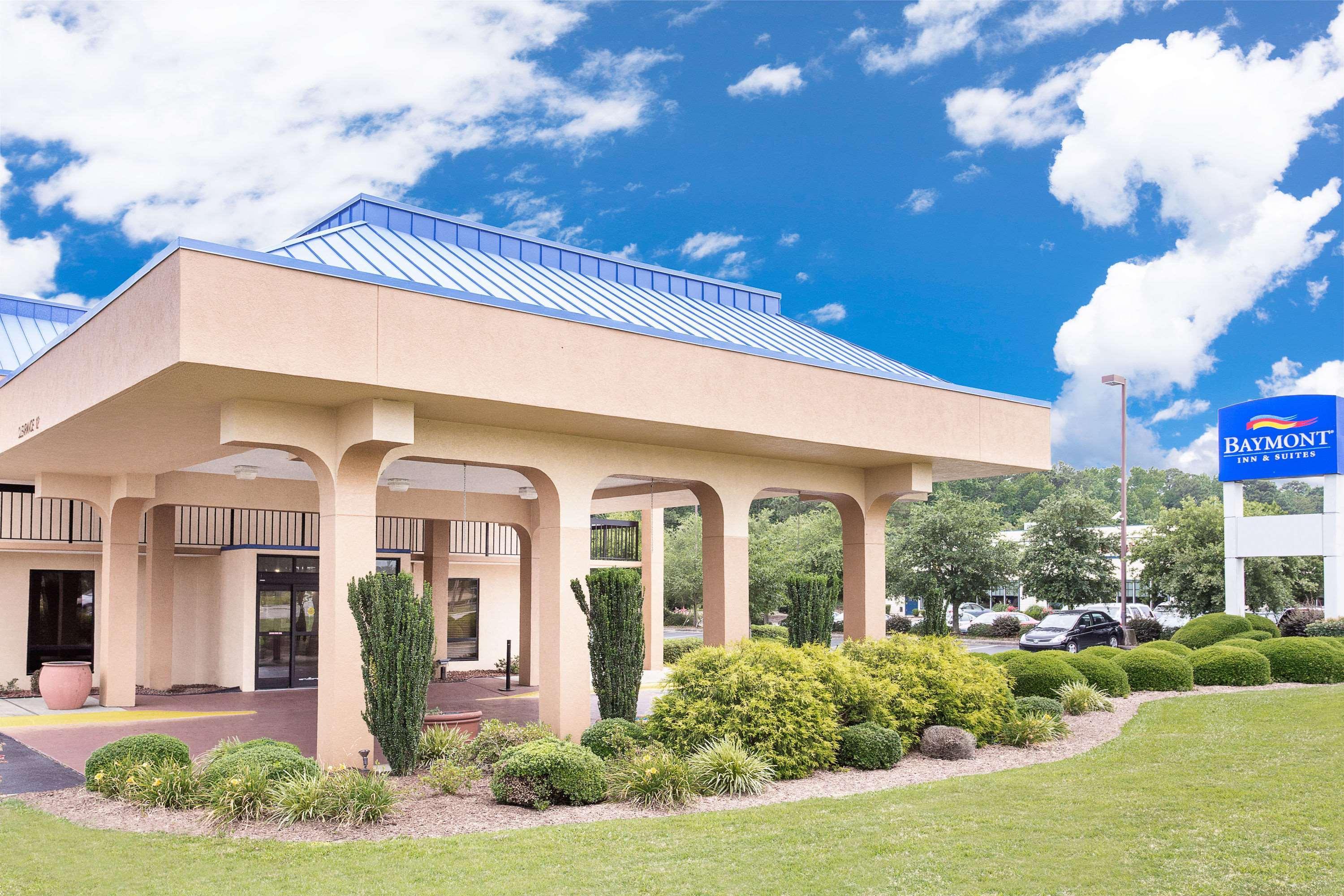 Baymont By Wyndham Greenville Exterior foto